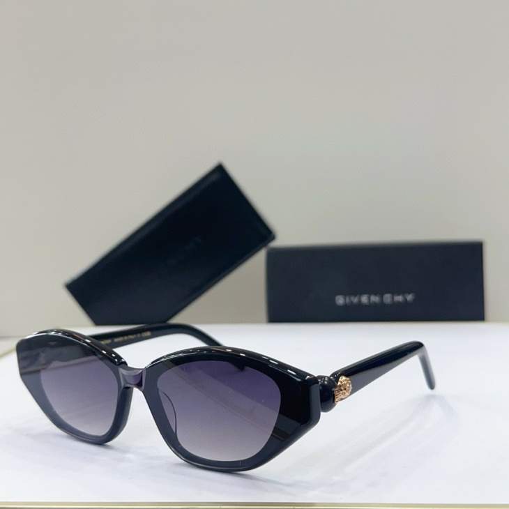 Picture of Givenchy Sunglasses _SKUfw69655150fw